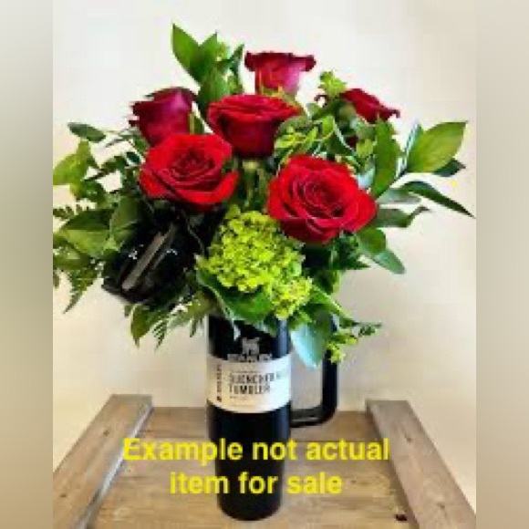 LIMITED EDITION: Scarlet Tinsel THE QUENCHER H2.0 FLOWSTATE™ TUMBLER | 40 OZ - Picture 7 of 7